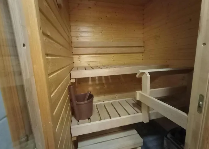 Spacious For 5 With Sauna